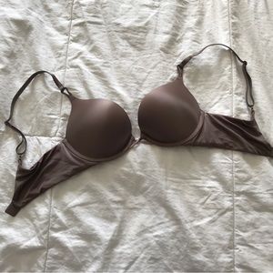 Victoria’s Secret - Very Sexy Bombshell Add-2-Cups Push-Up Bra - 32B